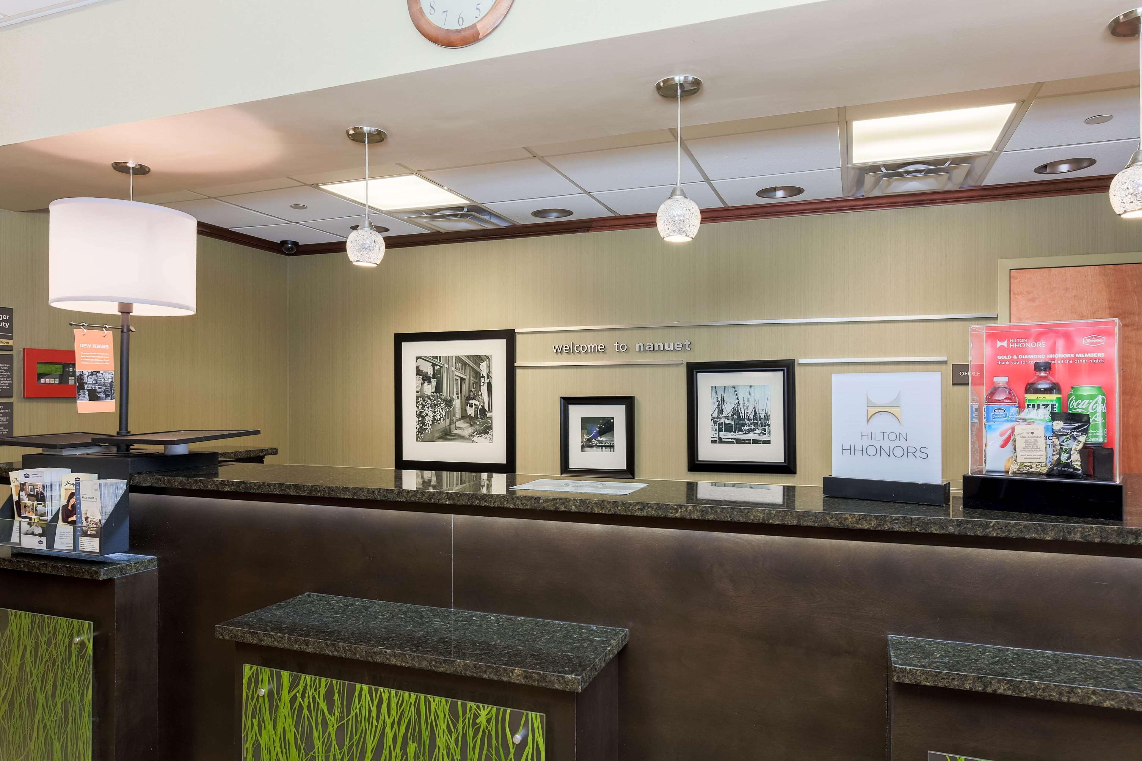 Hampton Inn ננואט מראה חיצוני תמונה