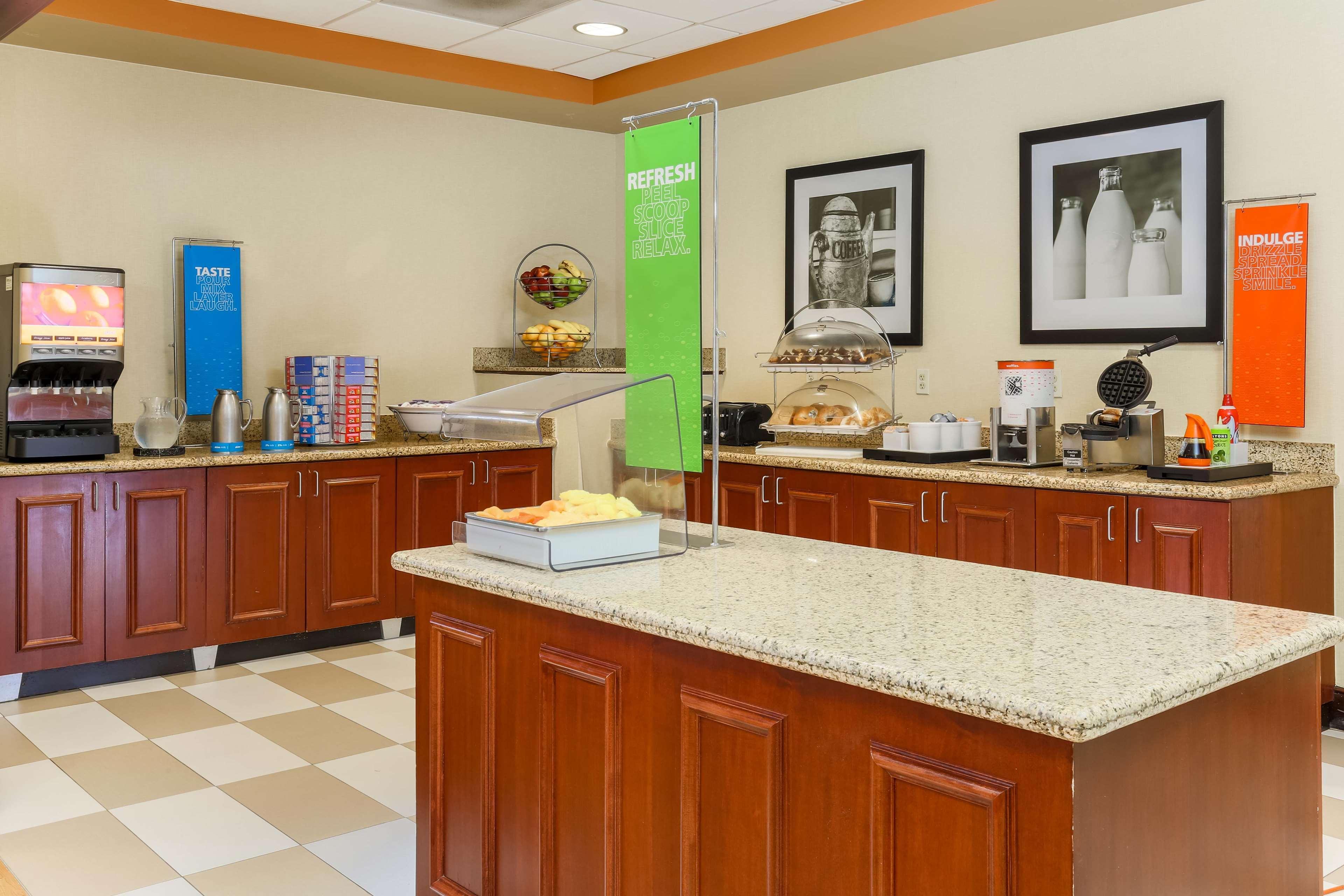 Hampton Inn ננואט מראה חיצוני תמונה