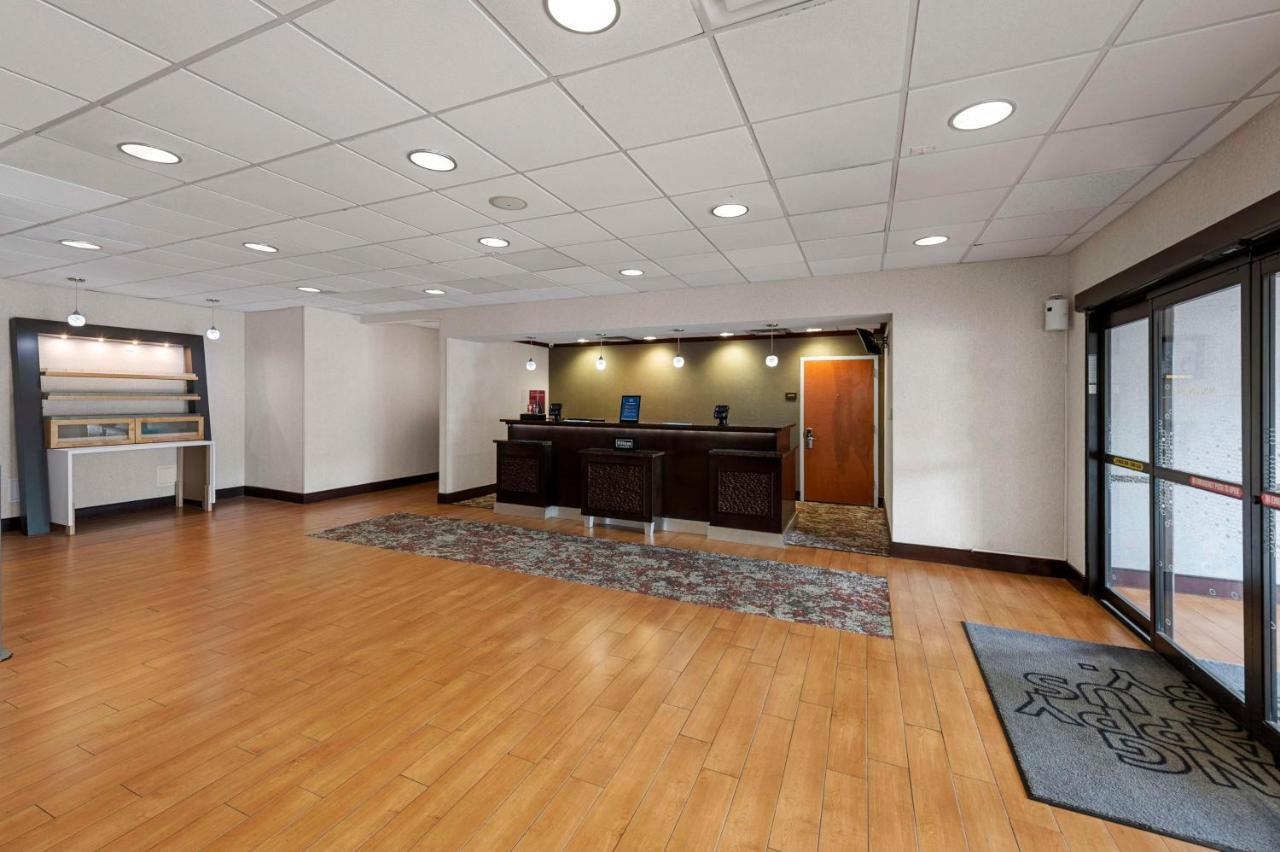 Hampton Inn ננואט מראה חיצוני תמונה