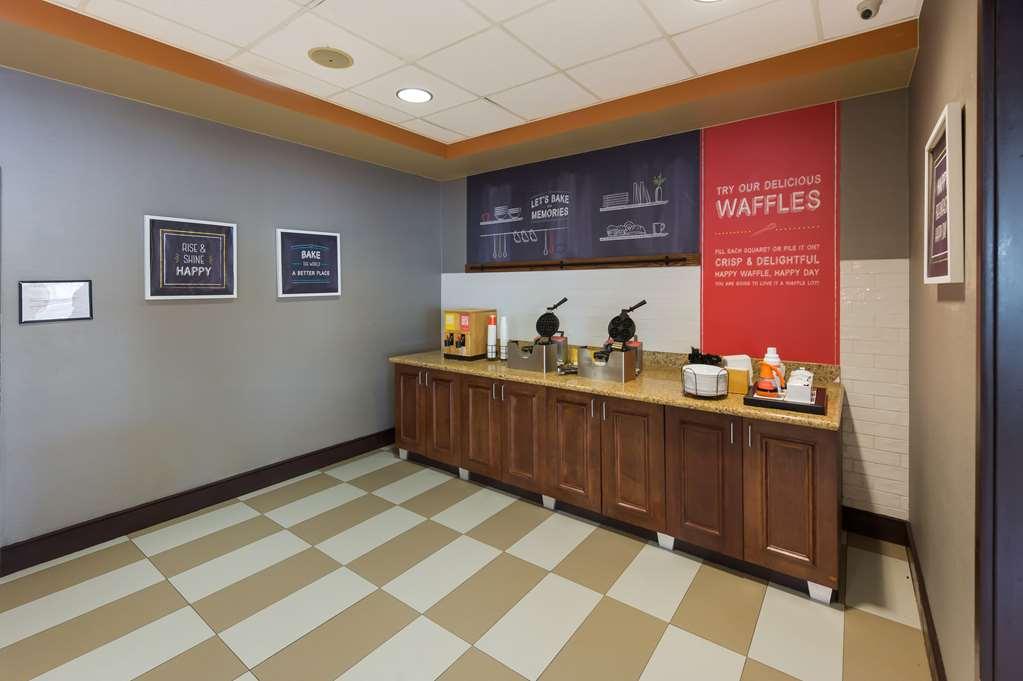 Hampton Inn ננואט מסעדה תמונה