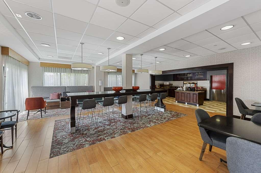 Hampton Inn ננואט מסעדה תמונה